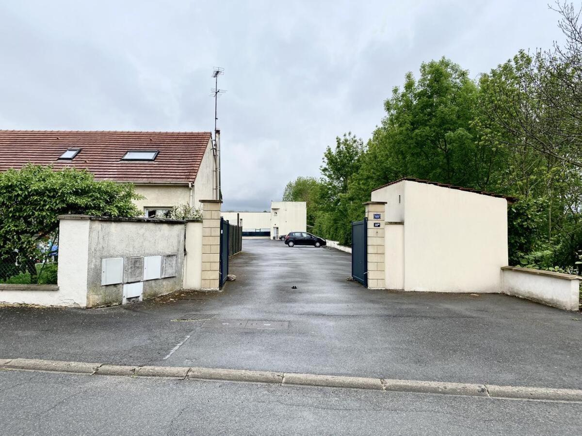 Le Soleo Lägenhet Moussy-le-Neuf Exteriör bild